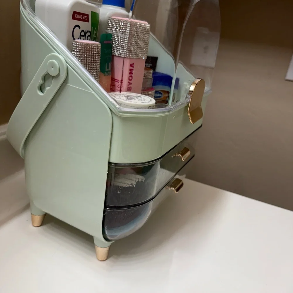 Multi-Compartment Mint-colored Makeup Organizer